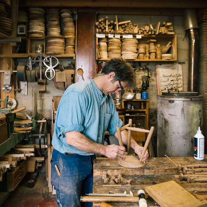 Rencontre avec nos artisans : l’histoire d’Antonis Cardew