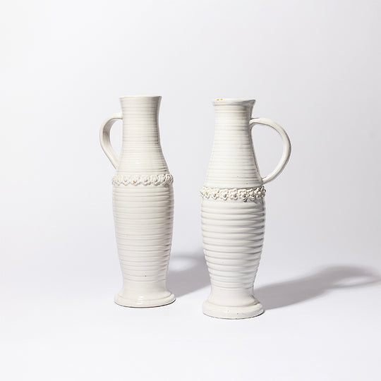 Vase Anse Cannelure et Application de Fleurs