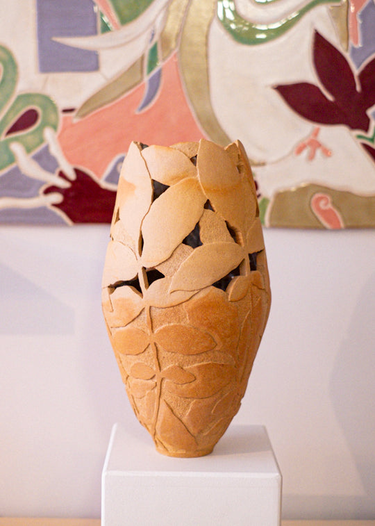 Grand Vase Sculpté et Ajouré Beige