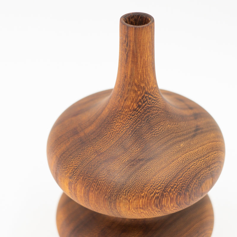 Vase en Iroko