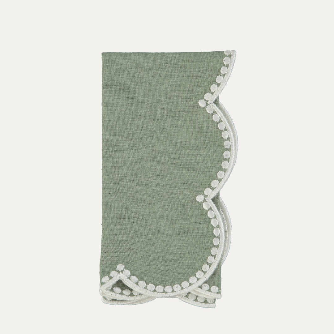 Gotas Place Setting and Napkin