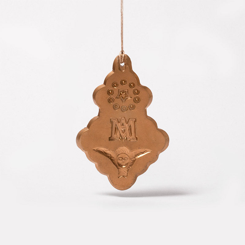 Decorative tassel in “Gold” wax