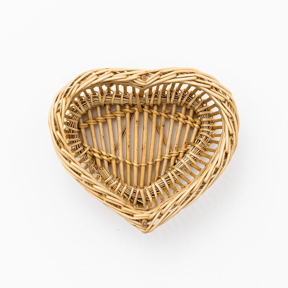 Wicker heart basket