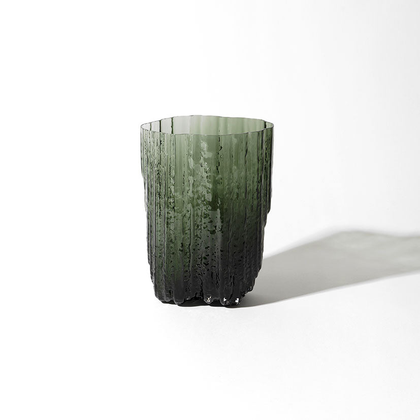 Moyen vase en verre soufflé