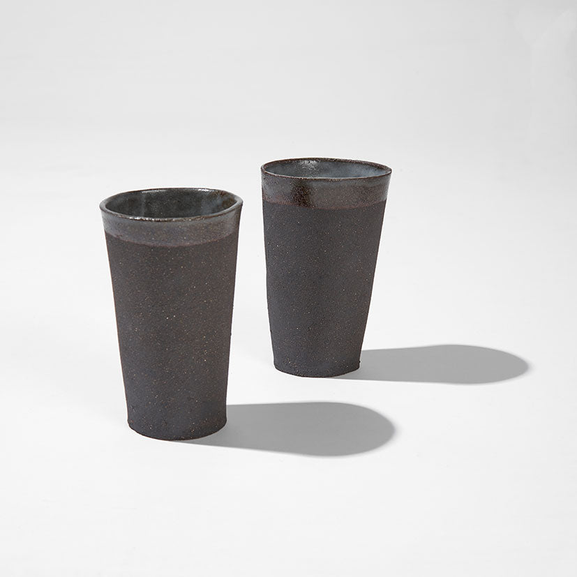 Glass/tumbler in black stoneware
