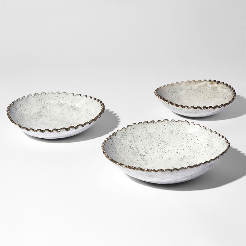 Serrated ceramic glacier bowls